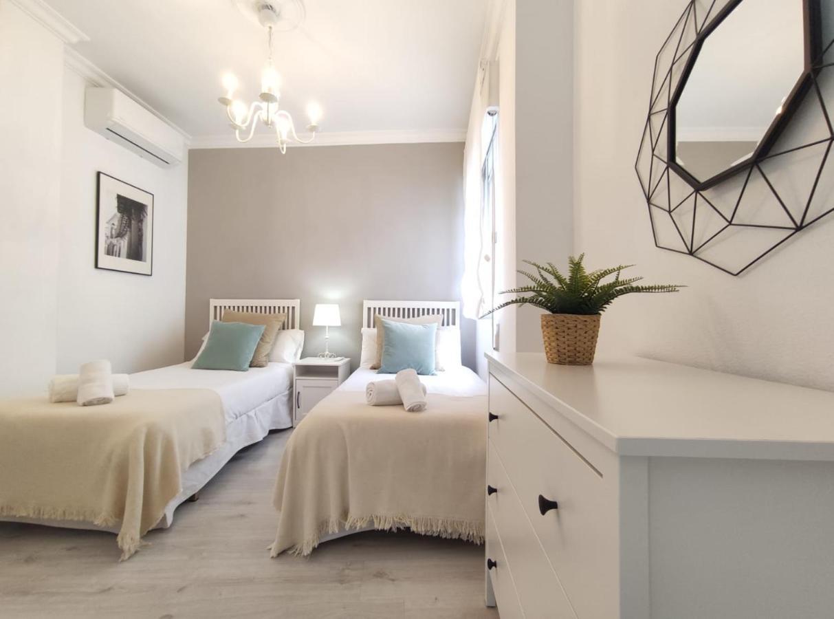 Covadonga Suite Home Siviglia Esterno foto